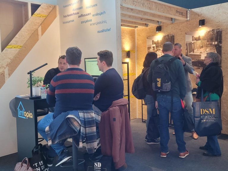 bouw en reno bouwbeurs antwerpen bouwreno renovatiebeurs bouwsalon 2025 intopia houtskeletbouw zelfbouw skeletbouw duurzaam