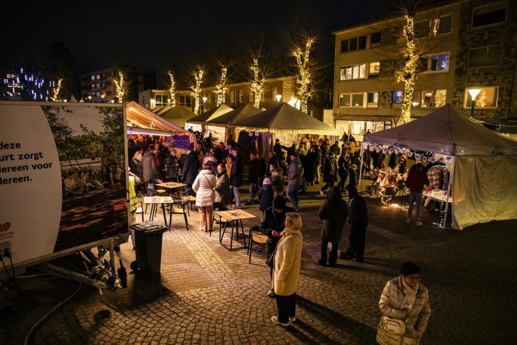 lummense kerstmarkt houtskeletbouw intopia